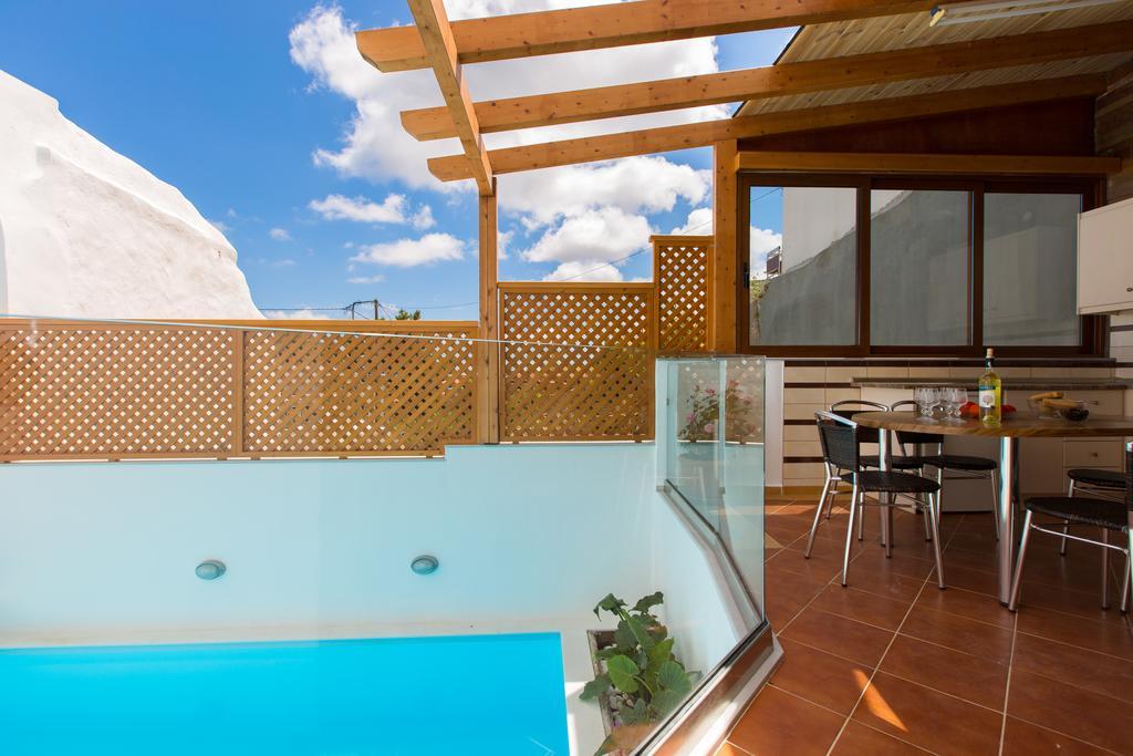 Azure Sea View Villa Resmo Oda fotoğraf